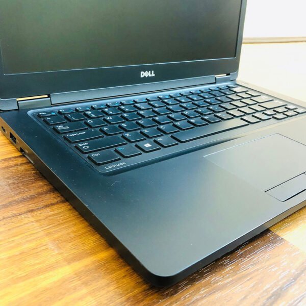 Dell-5480-7.jpg Dell Latitude 5480 | Core i5-7300U 7th Gen | 8GB RAM | 256GB SSD | Intel HD Graphics 620 | 14" FHD Laptop