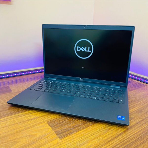 Dell Latitude 3520 | Core i5-1135G7 11th Gen | 16GB RAM | 256GB SSD | Intel Iris Xe Graphics | 15.6" FHD Laptop