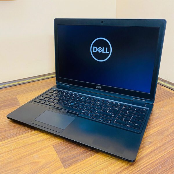 Dell Latitude 15 5590 | Core i5 7th Gen | 8GB RAM | 256GB SSD | Intel HD Graphics | 15.6" Business Laptop