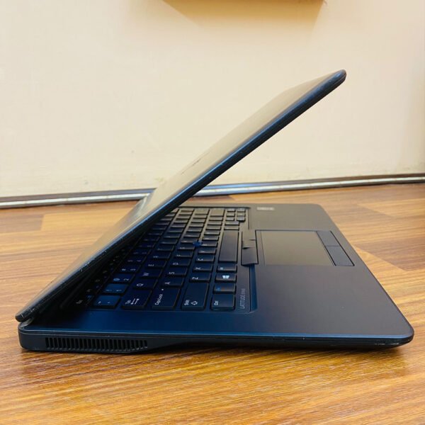 Dell Latitude 7450 | Core i5-5300U 5th Gen | 8GB RAM | 256GB Storage | Intel HD Graphics | 14" FHD IPS Business Laptop