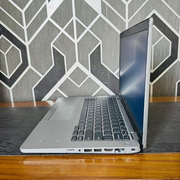 Dell Latitude 5400 Chromebook | Core i5-8365U 8th Gen | 8GB RAM | 256GB SSD | Intel UHD Graphics 620 | 14" FHD Business Chromebook