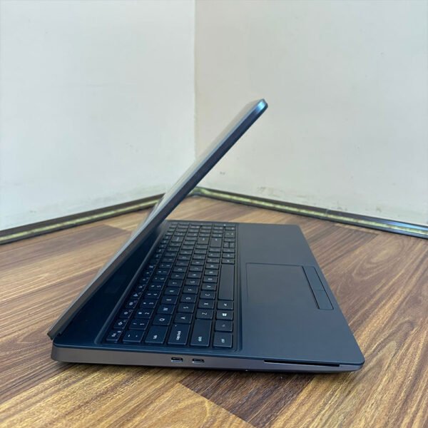 Dell-Precision-7550-5.jpg Dell Precision 7550 | Core i7-10750H 10th Gen | 16GB RAM | 512GB SSD | Quadro T2000 4GB | 15.6" FHD IPS Mobile Workstation