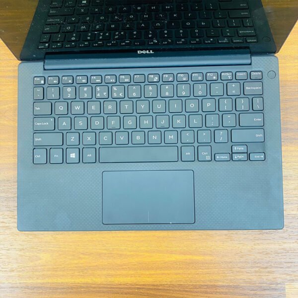 Dell-XPS-13-9360-4.jpg Dell XPS 13 9360 | Core i7-7500U 7th Gen | 16GB RAM | 256GB SSD | Intel HD Graphics 620 | 13.3" QHD+ Touch Ultrabook