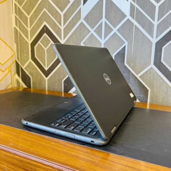 Dell Latitude 3190 2-in-1 | Pentium Silver N5000 | 8GB RAM | 128GB SSD | 11.6" HD Touchscreen Convertible Laptop