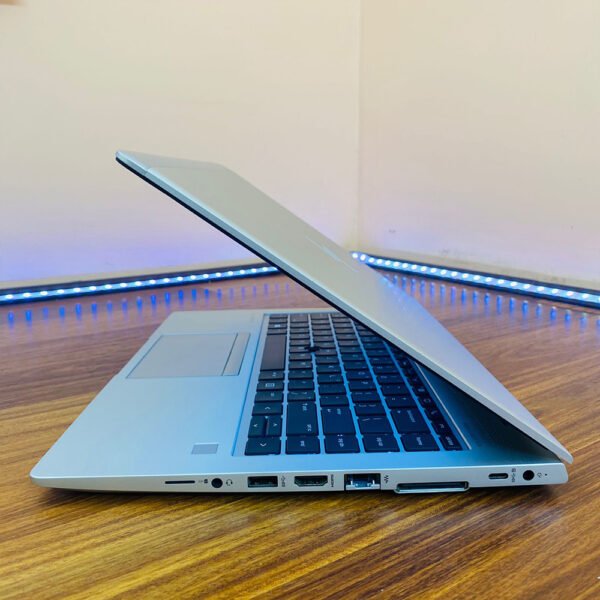 HP-Elitebook-840-G6-4.jpg HP EliteBook 840 G5 | Core i5-8265U 8th Gen | 8GB RAM | 512GB SSD | Intel UHD Graphics 620 | 14" FHD Laptop