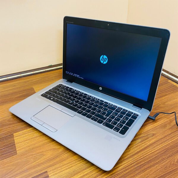 HP EliteBook 850 G3 | Core i5-6300U 6th Gen | 8GB RAM | 256GB SSD | Intel HD Graphics 520 | 15.6" FHD Laptop