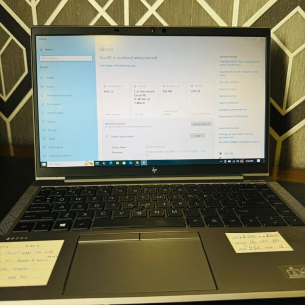 Hp-zbook-firefly-g8-4.jpg HP ZBook Firefly 14 G8 | Core i5-1135G7 11th Gen | 8GB RAM | 256GB SSD | Intel Iris Xe Graphics | 14" FHD Mobile Workstation