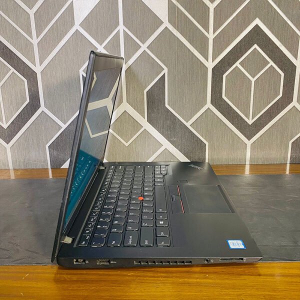 Lenovo ThinkPad T460s | Core i7 6th Gen | 8GB RAM | 256GB SSD | Intel Graphics | 14" Laptop
