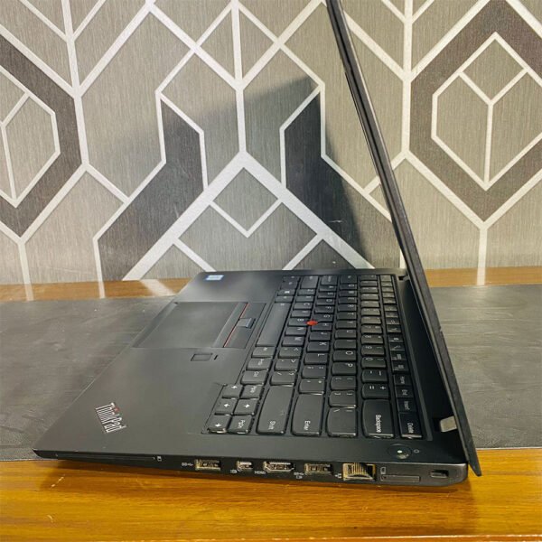 Lenovo ThinkPad T460s | Core i7 6th Gen | 8GB RAM | 256GB SSD | Intel Graphics | 14" Laptop