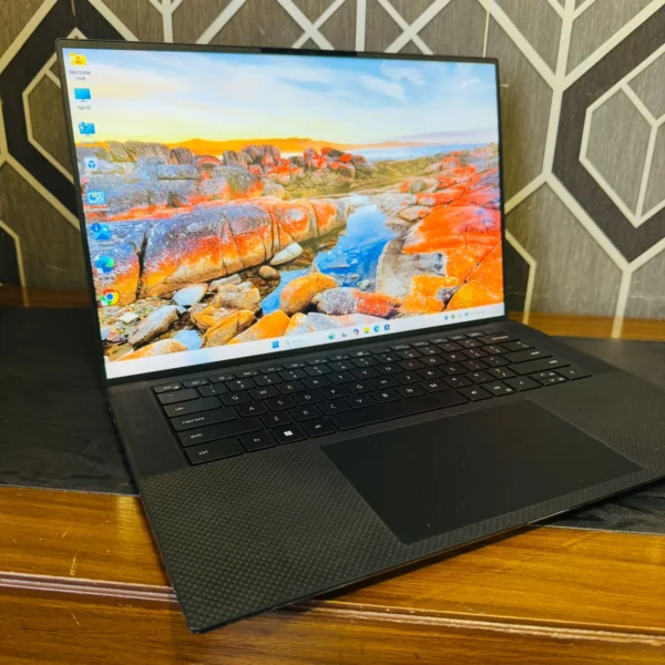dell-precision-5560-i7-8gb-256gb-rtx-a2000-2.webp Dell Precision 5560 | Core i7-11850H 11th Gen | 8GB RAM | 256GB SSD | RTX A2000 4GB | 15.6" FHD+ Mobile Workstation