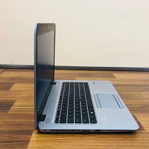 HP EliteBook 840 G3 | Core i5-6200U 6th Gen | 8GB RAM | 256GB SSD | Intel HD Graphics 520 | 14" FHD Laptop