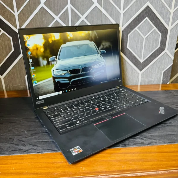 Lenovo ThinkPad T495 | Ryzen 7 PRO 3700U | 16GB RAM | 256GB SSD | Radeon Vega Graphics | 14" Laptop